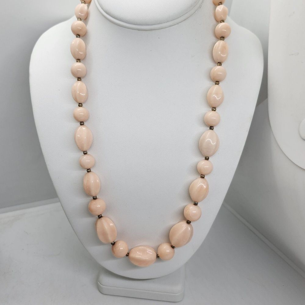 Vintage Pink Graduated‎ Bead Necklace
